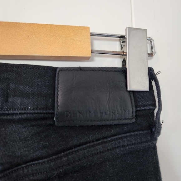 Aritzia Denim Forum Lola Skinny High Rise Black Denim Crop Cropped Jeans - Picture 5 of 9